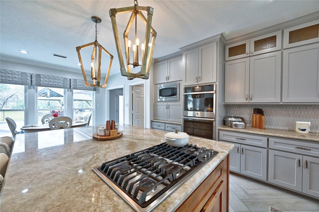 15461 Bedford Lane - Photo 13