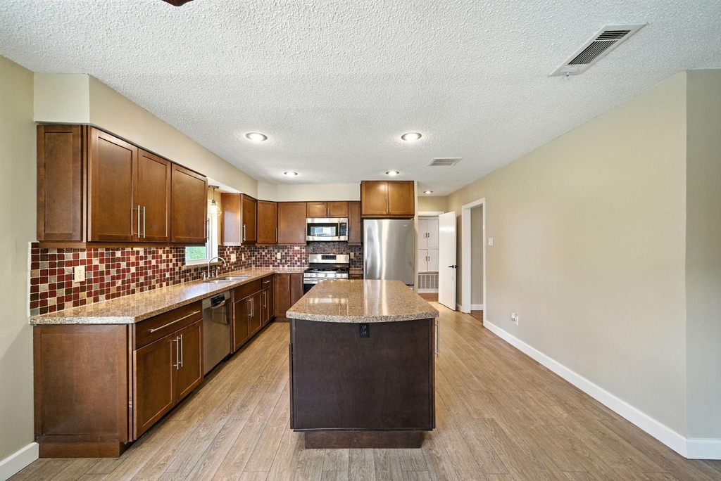 1714 Parana Drive - Photo 9