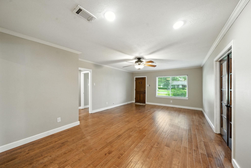 1714 Parana Drive - Photo 3