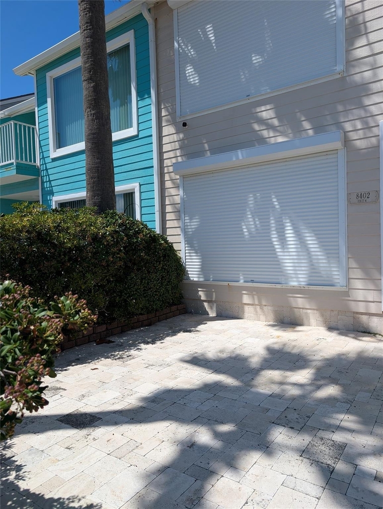 8402 Seawall Boulevard - Photo 23