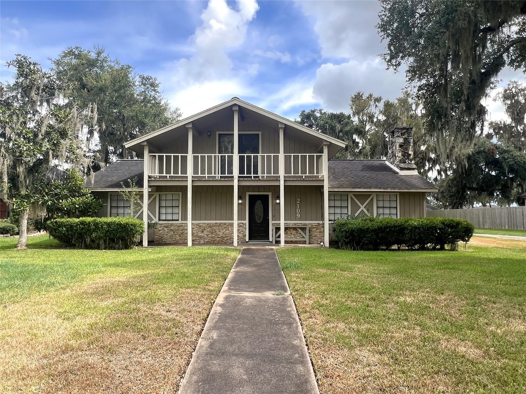 2109 Riverside Drive - Photo 0