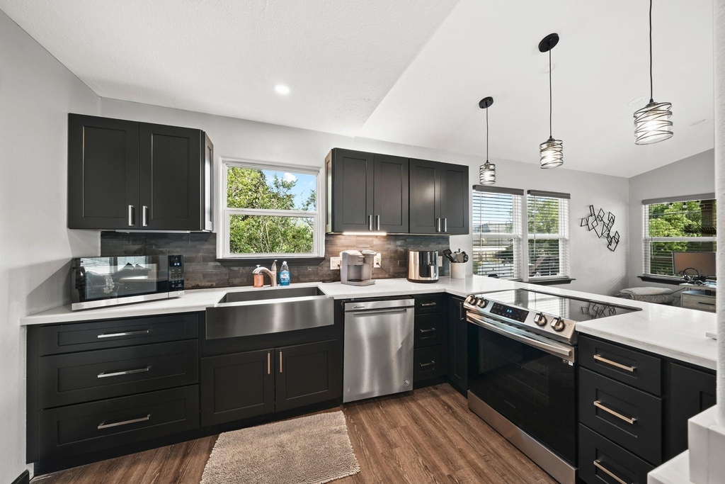 3802 Bayshore Drive - Photo 3