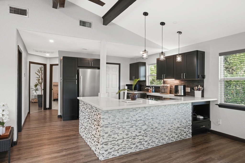 3802 Bayshore Drive - Photo 4