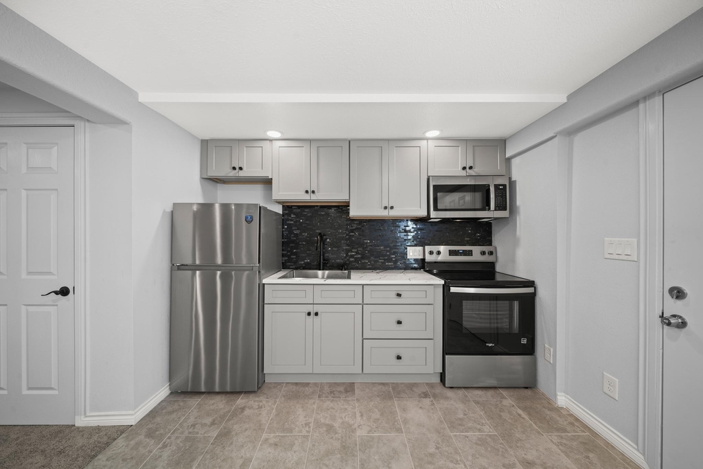 3802 Bayshore Drive - Photo 9
