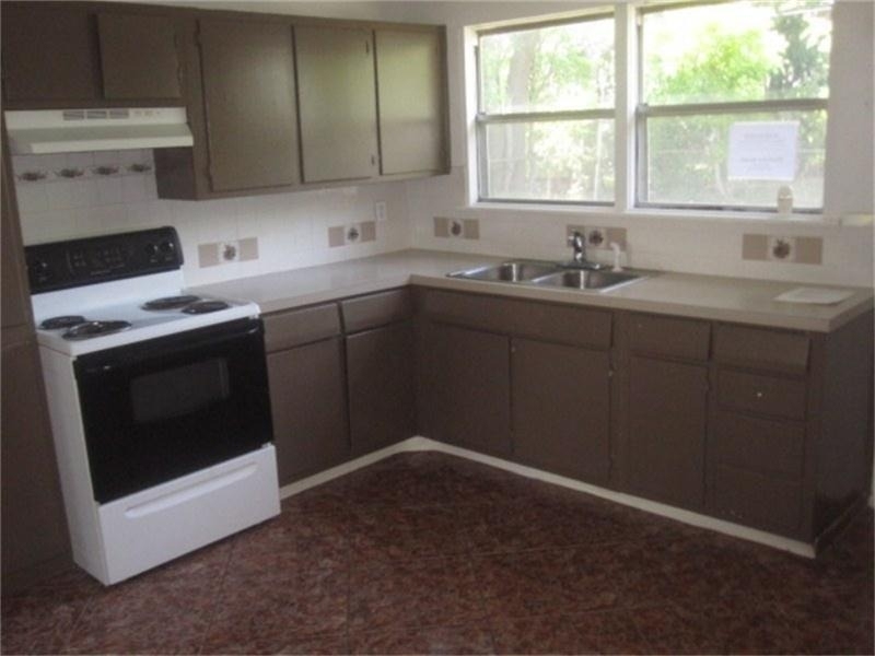 5422 Thrush Drive - Photo 1