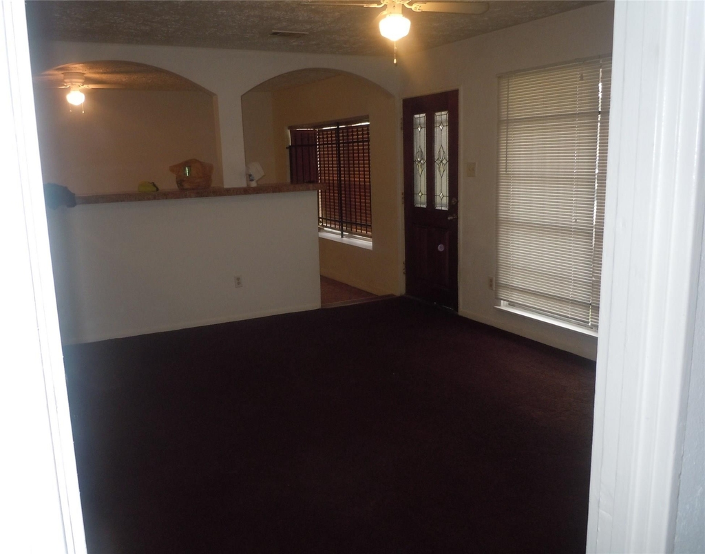 5422 Thrush Drive - Photo 2