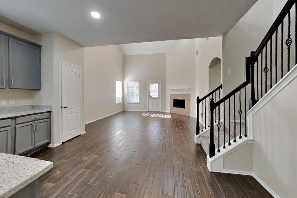 21542 Kings Bend Drive - Photo 4
