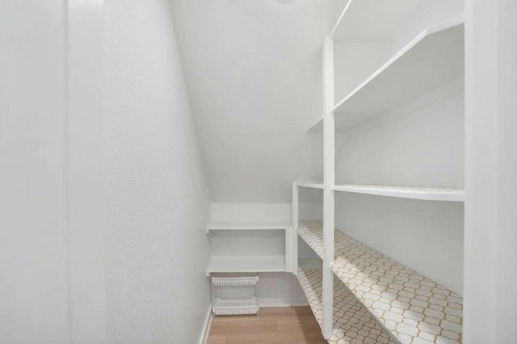 21715 White Bellflower Lane - Photo 11