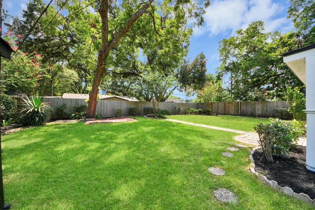 5619 Duxbury Street - Photo 44