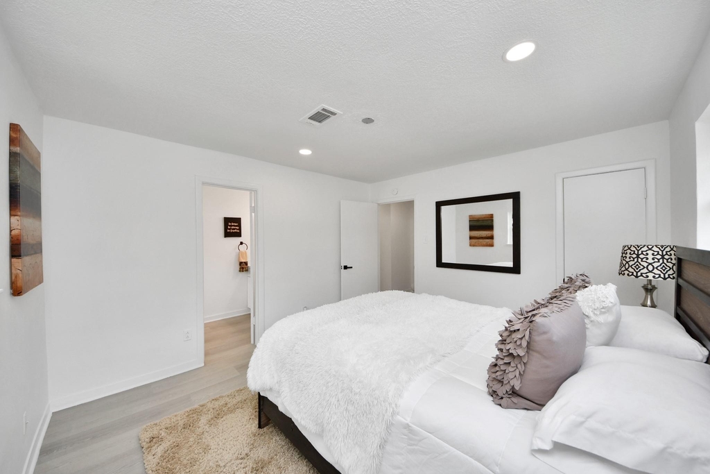 5619 Duxbury Street - Photo 35