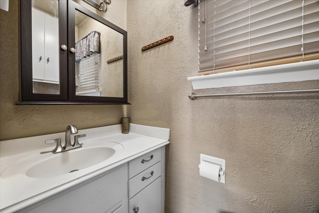 5506 Cheshire Lane - Photo 11