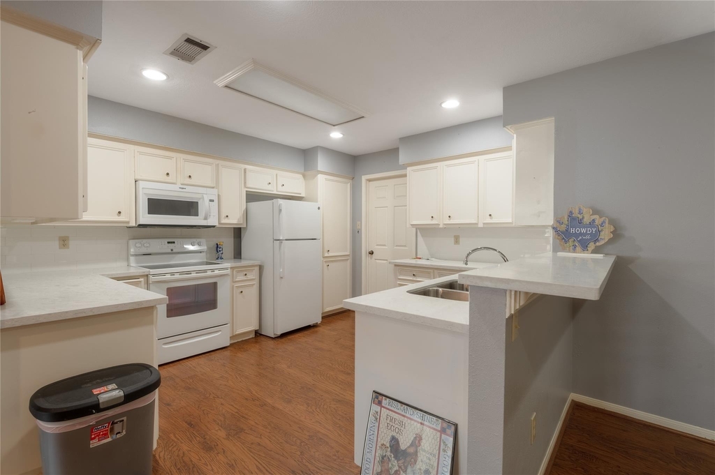 2232 Azalea Circle - Photo 20