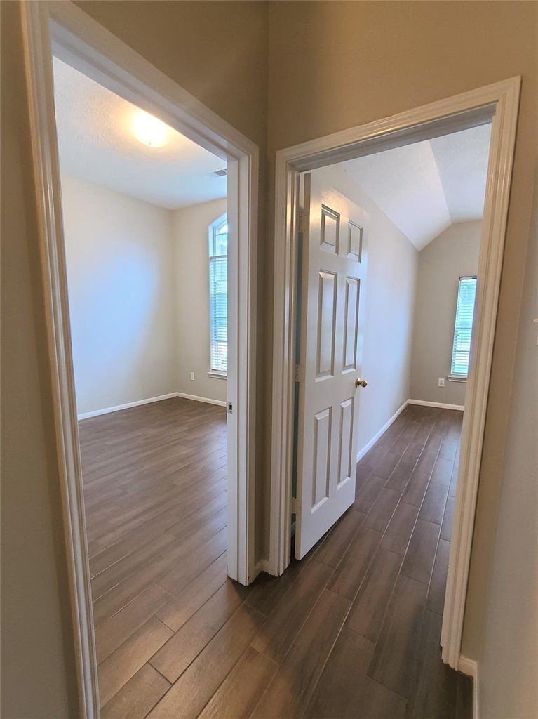 18818 Harbor Key Circle - Photo 7