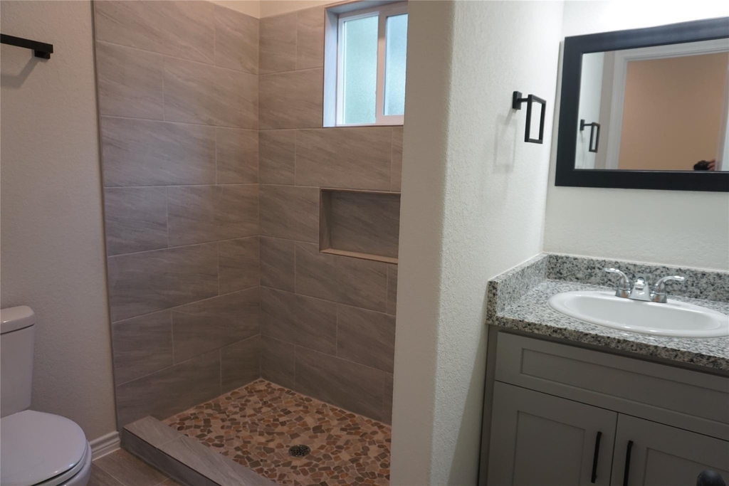 9585 Darkwood - Photo 15