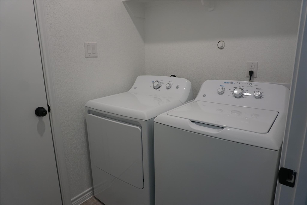 9585 Darkwood - Photo 12