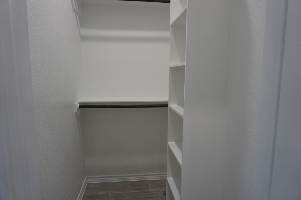 9585 Darkwood - Photo 14