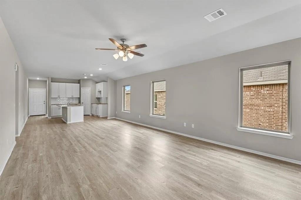 8213 Red Spruce Street - Photo 3