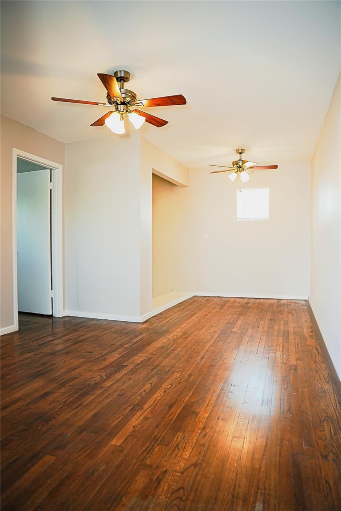 1407 Carroll Oliver Way - Photo 1