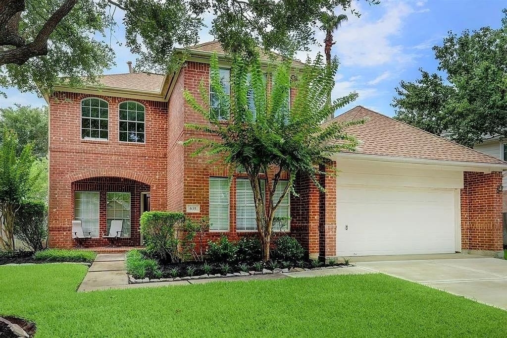 635 Presley Way - Photo 1