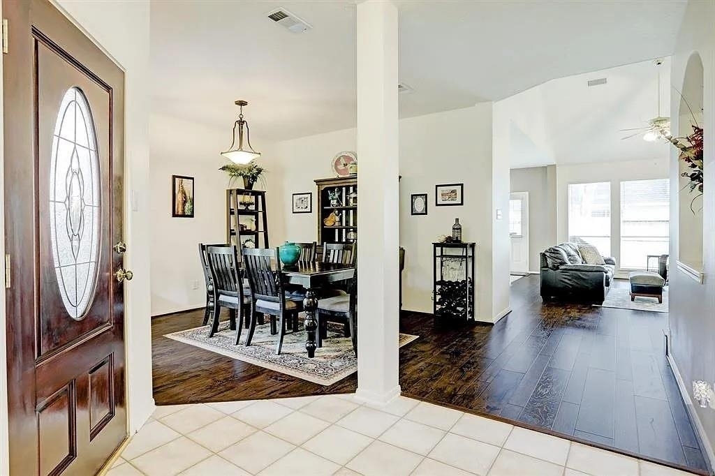 635 Presley Way - Photo 3