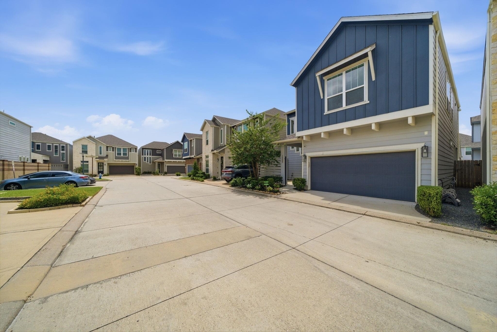 10009 Granary Drive - Photo 14