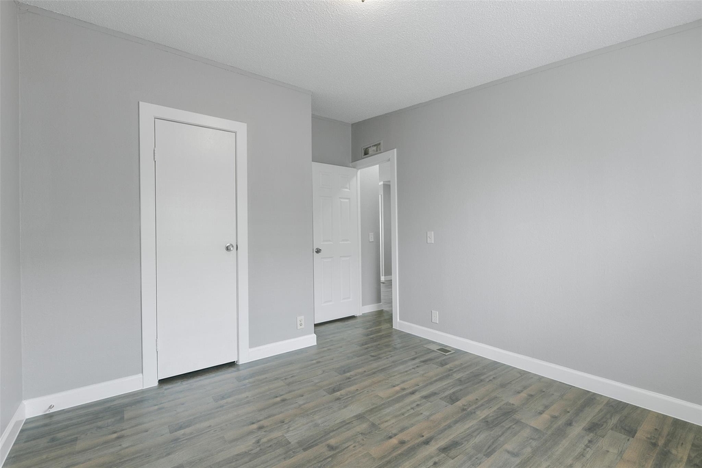 2431 Bay Oaks Harbor Drive - Photo 22
