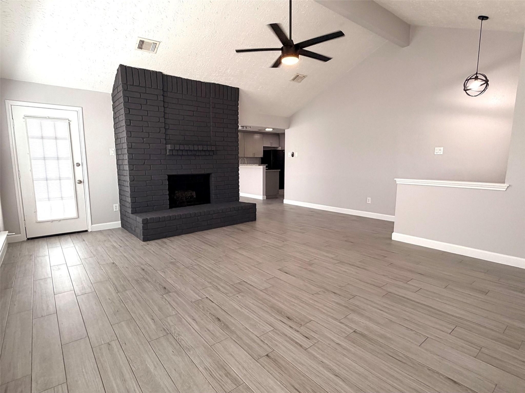 2430 Planters Row - Photo 2