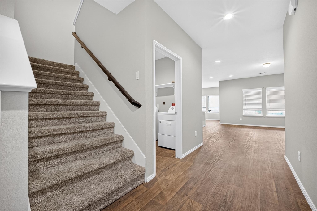 2330 Georgina Falls Drive - Photo 2