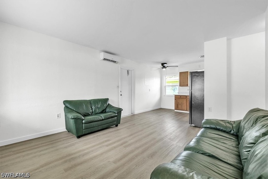 2423 Jeffcott Street - Photo 4