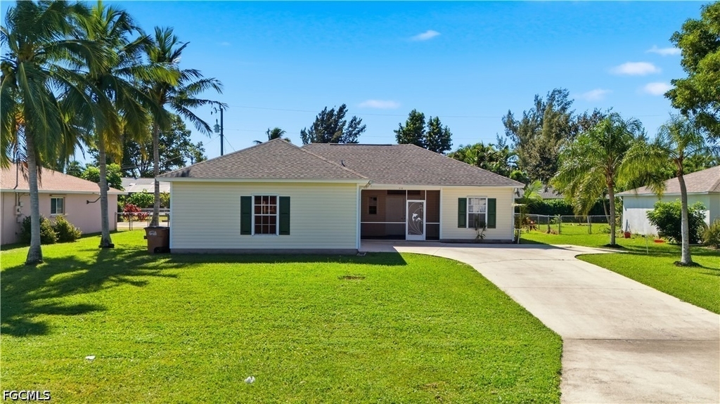 318 Se 21st Street - Photo 0