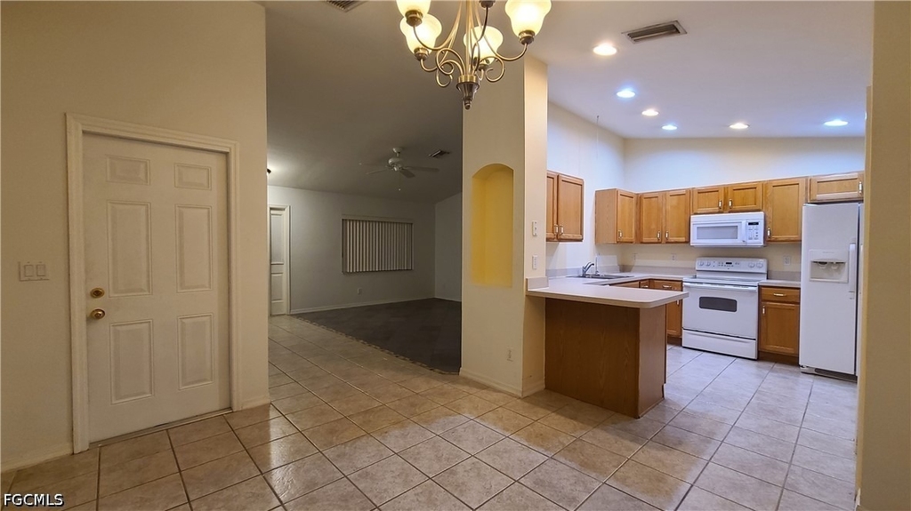 3106 10th Street W - Photo 2
