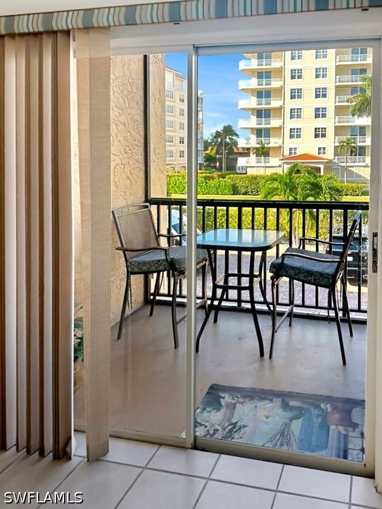 1130 Swallow Avenue - Photo 4