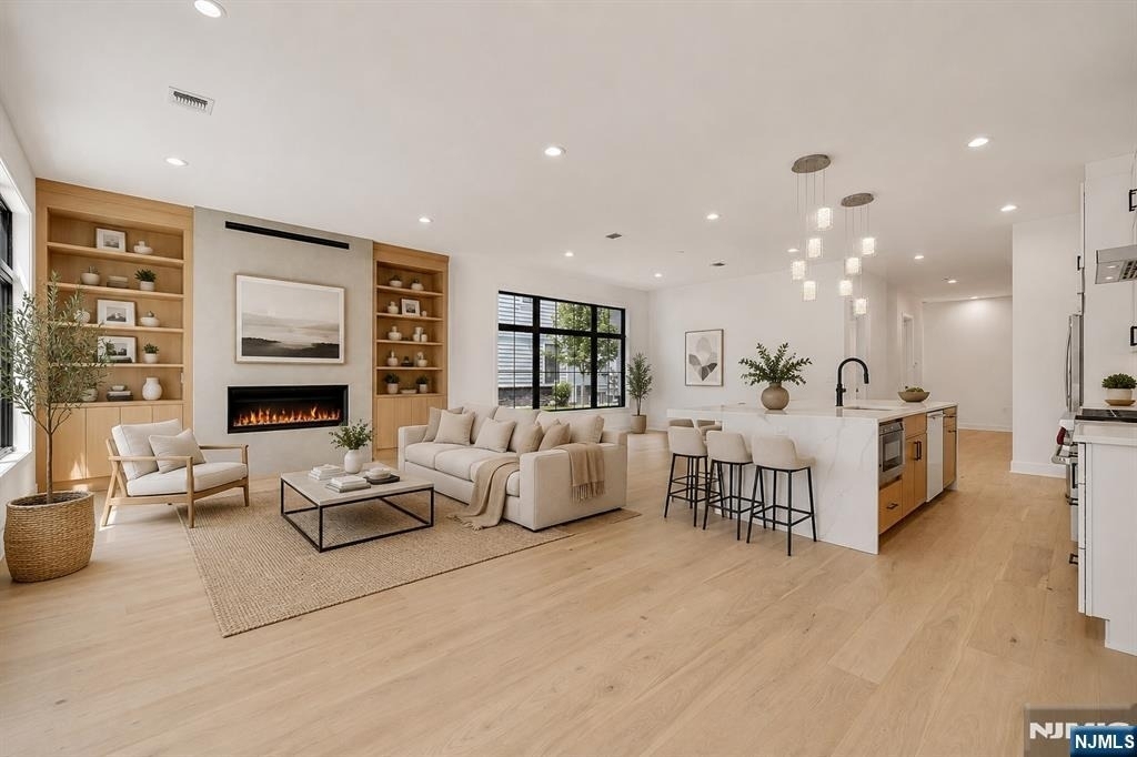 16 Feldman - Photo 4