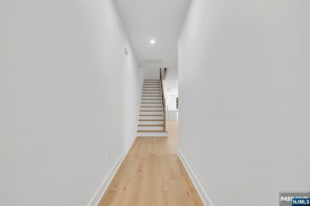 16 Feldman - Photo 3
