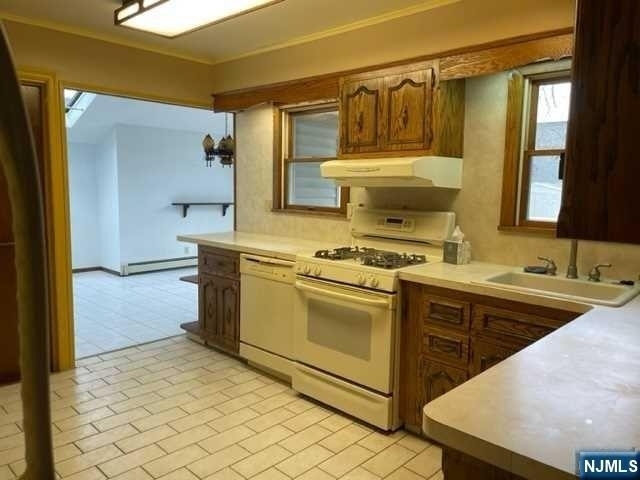 263 Phelps - Photo 3