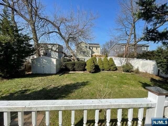 263 Phelps - Photo 11