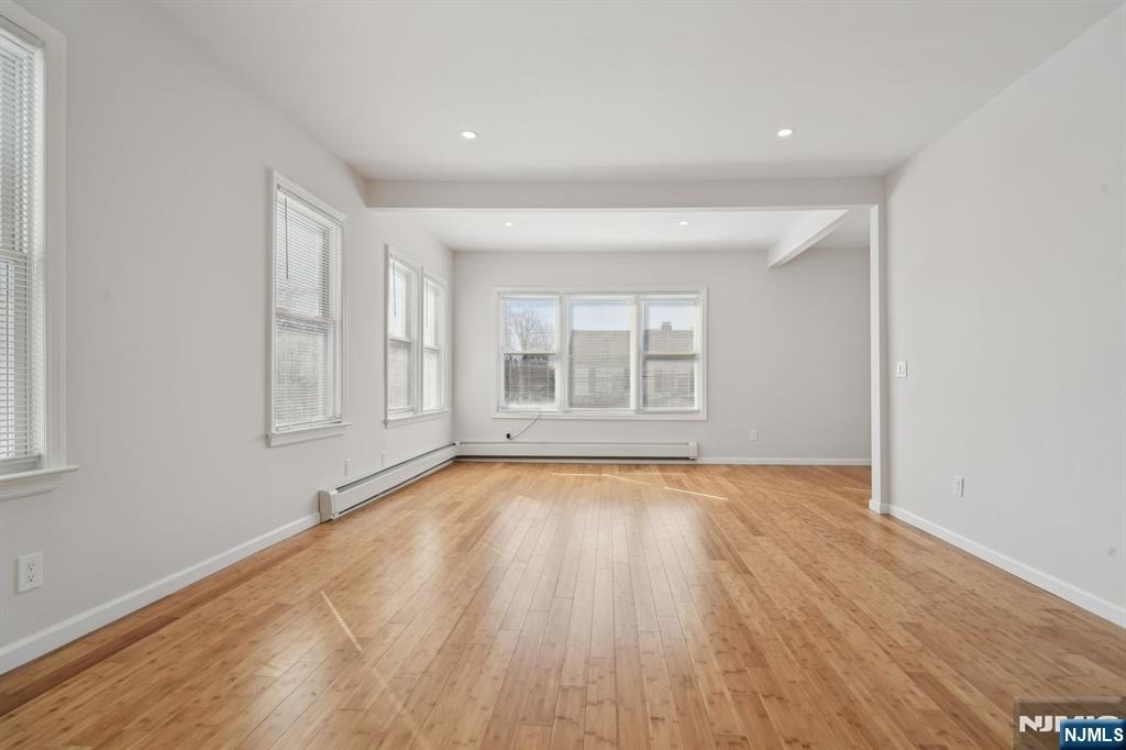 403 Abington - Photo 5