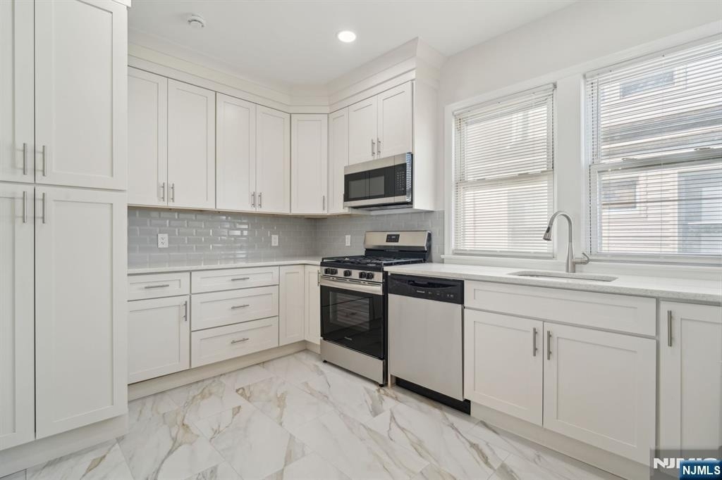 403 Abington - Photo 8
