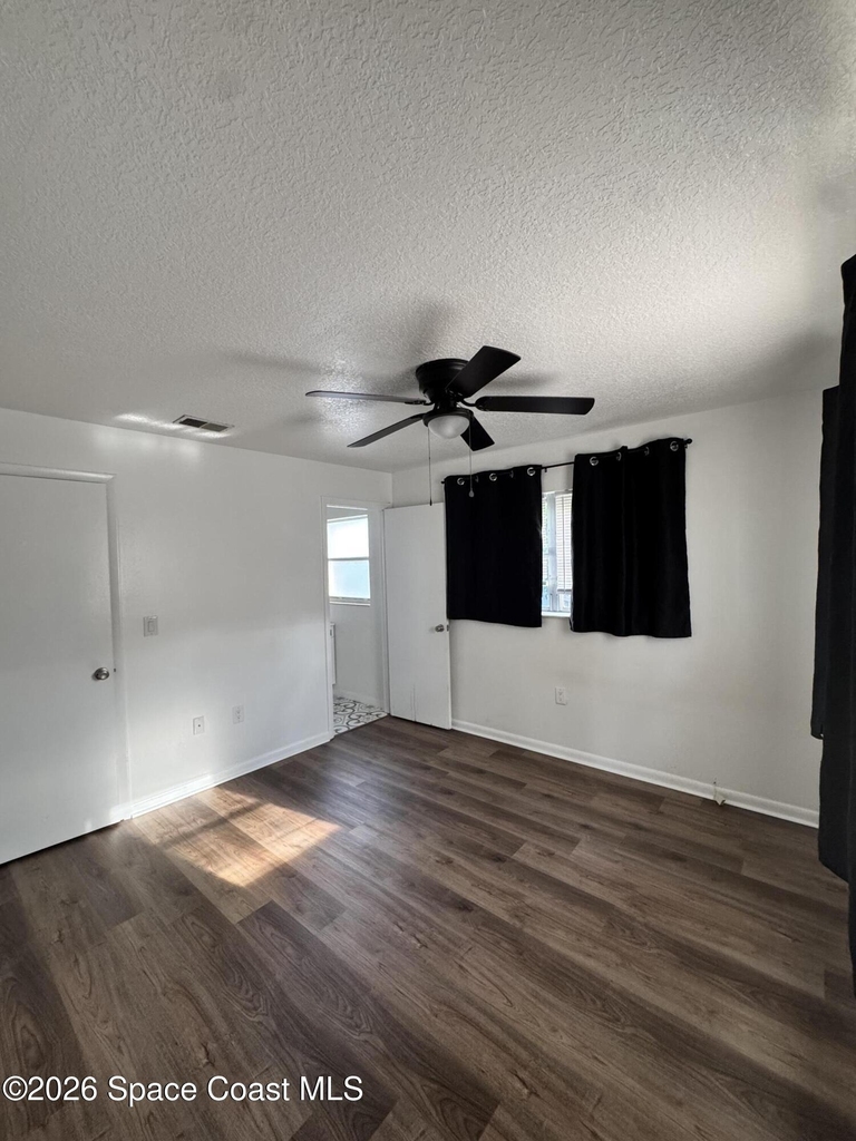 523 Ronnie Drive - Photo 6