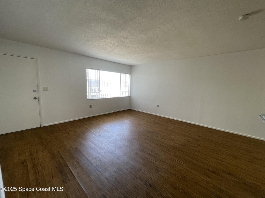 800 N Fiske Boulevard - Photo 5