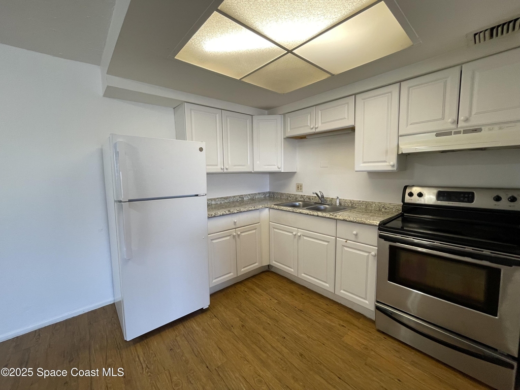 800 N Fiske Boulevard - Photo 4