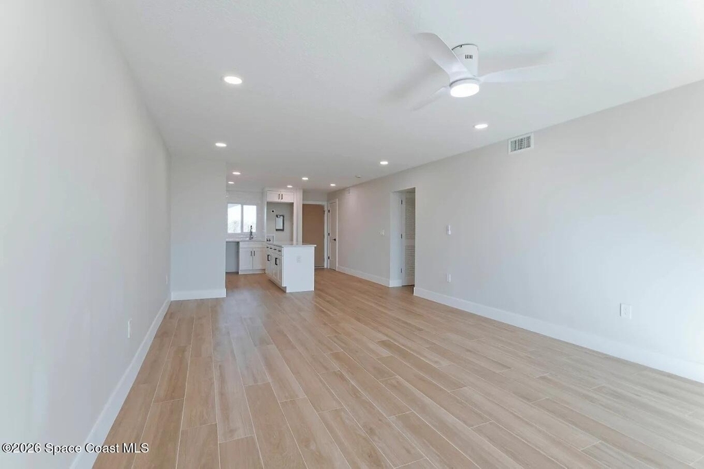 904 Wave Crest Avenue - Photo 5