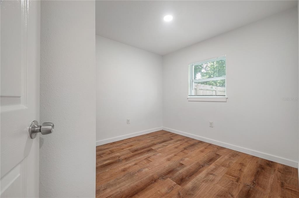 2307 E Osborne Avenue - Photo 12