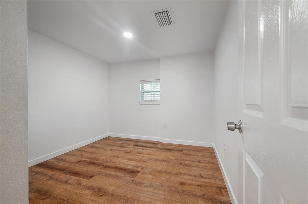 2307 E Osborne Avenue - Photo 7