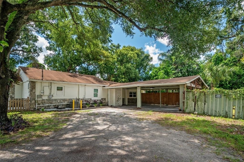 2307 E Osborne Avenue - Photo 1