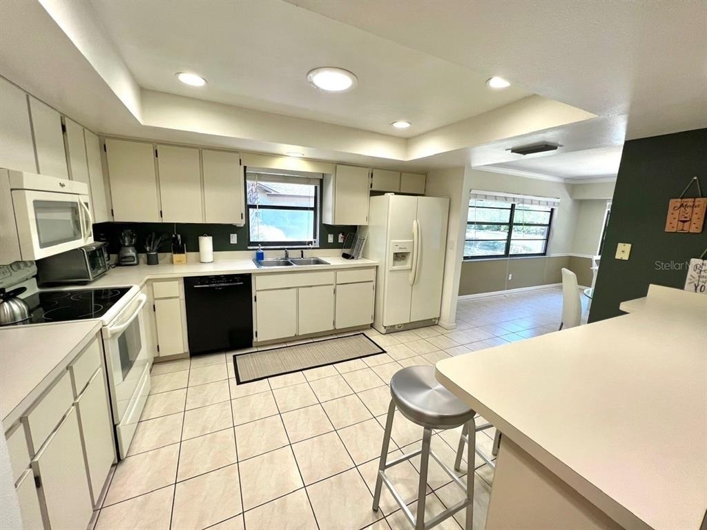 2124 Rivers Edge Court - Photo 5