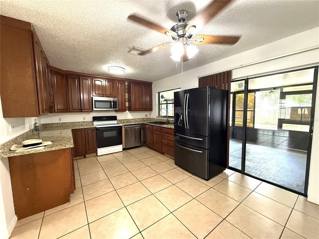 2944 58th Avenue N - Photo 5