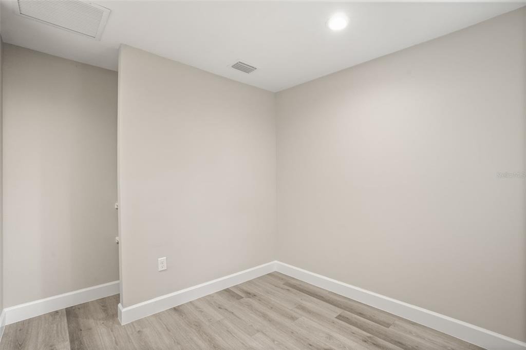 1412 W Harvard Street - Photo 18