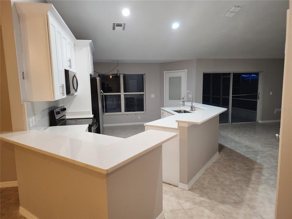 2883 Picadilly Circle - Photo 5