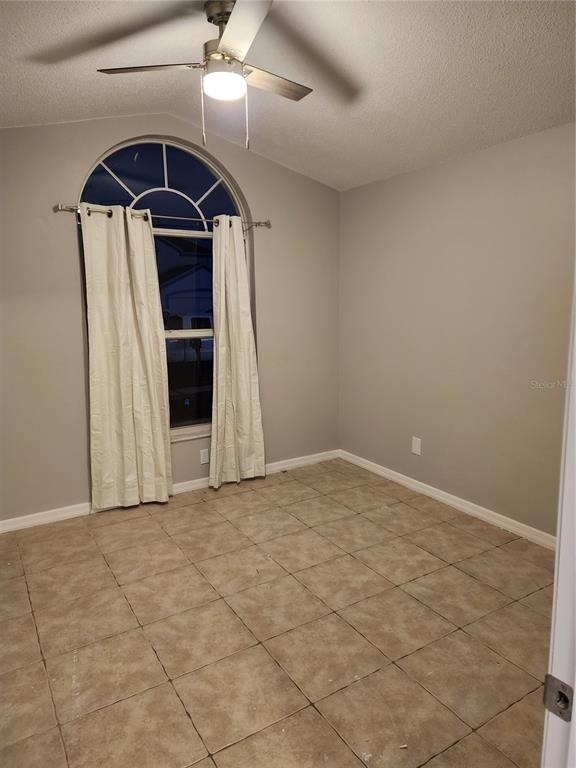 2883 Picadilly Circle - Photo 17